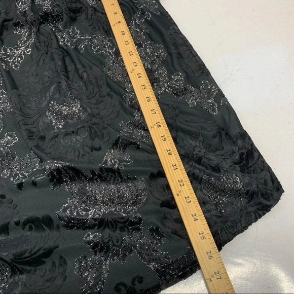 Isaac  Mizrahi Black Velvet Top‎ XS  Silver Sparkle Bell Sleeve Boho Whimsy Goth - Picture 14 of 14